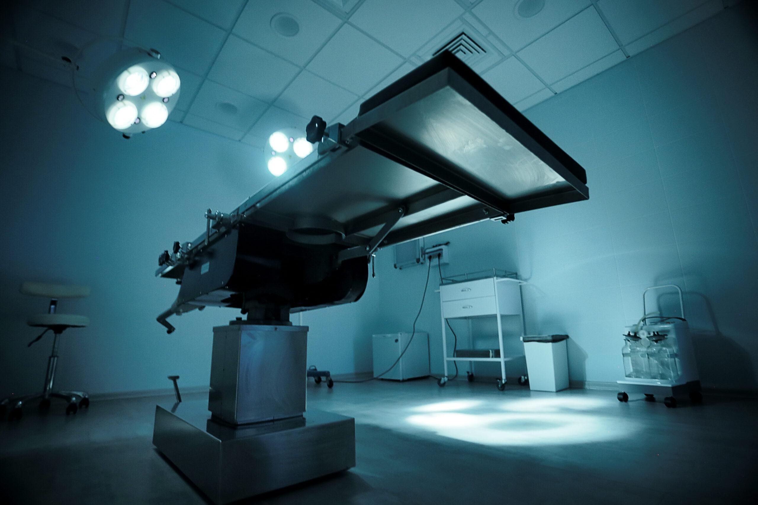 Morgue,Medical,Room,,Medical,Clinic,,Surgical,Table,In,The,Morgue